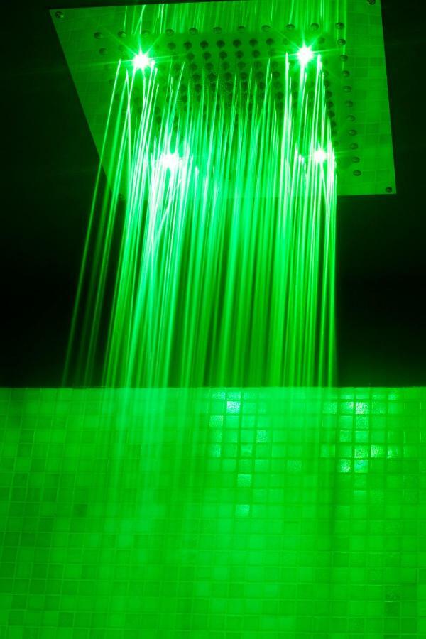 New Emotion Room Trieste Esterno foto