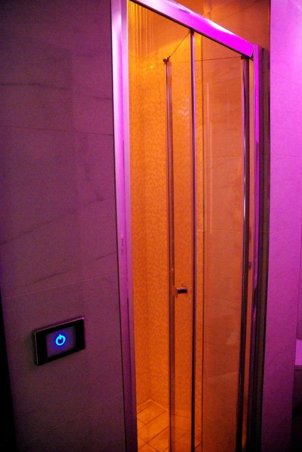 New Emotion Room Trieste Esterno foto